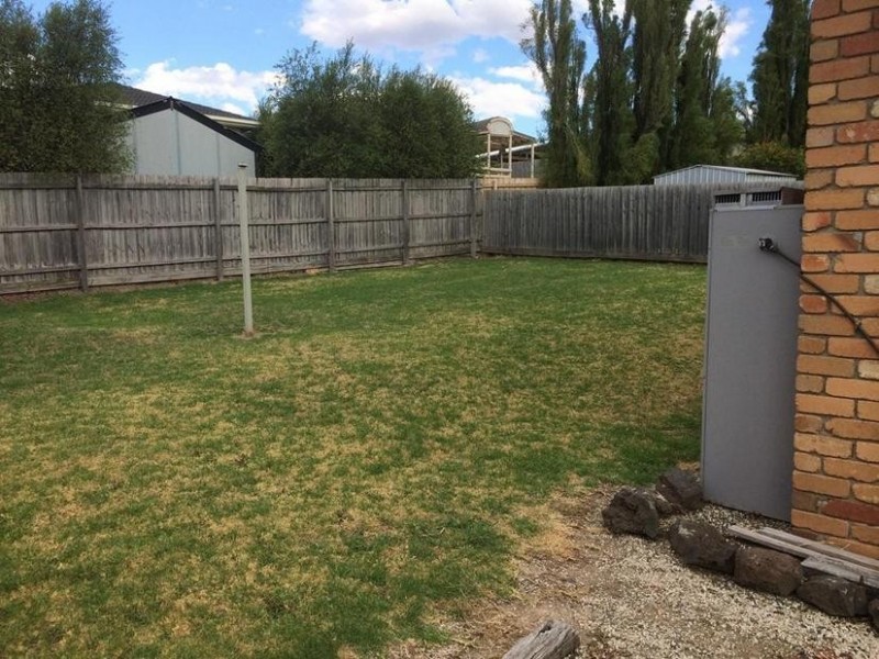 14 Gordonia Crescent, Narre Warren VIC 3805