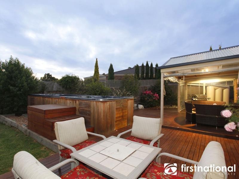 40 Lorikeet Drive, Berwick VIC 3806