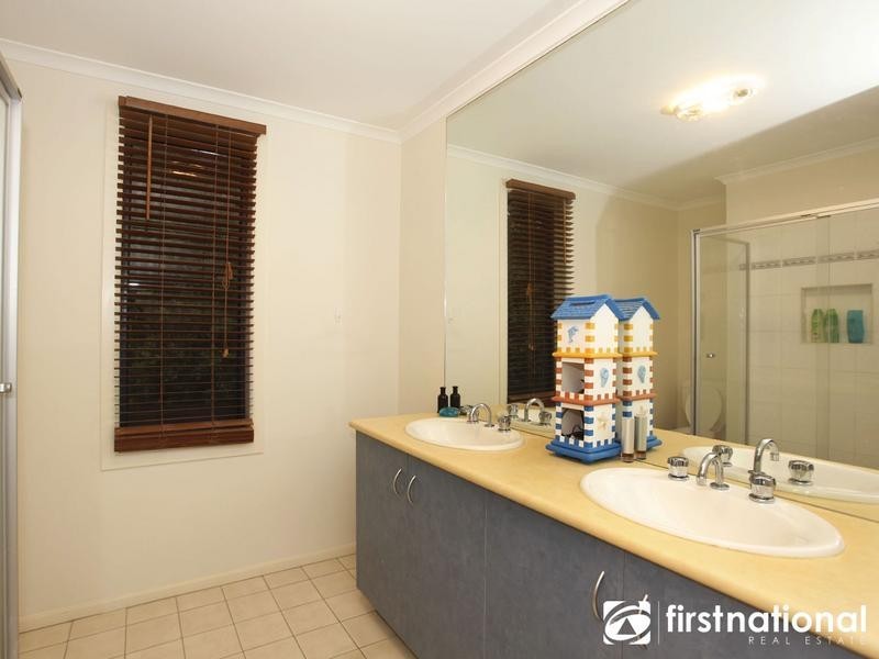 40 Lorikeet Drive, Berwick VIC 3806