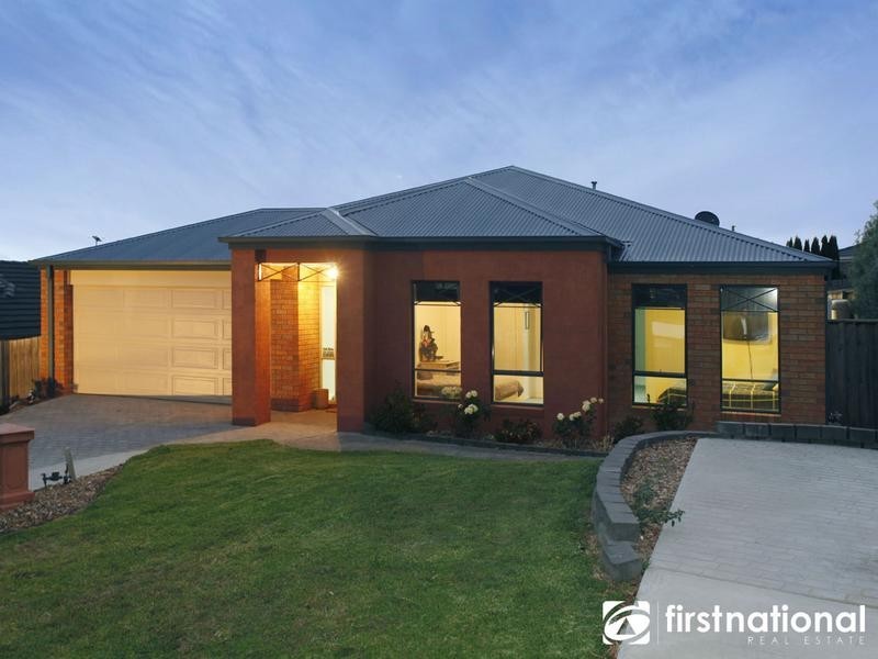 40 Lorikeet Drive, Berwick VIC 3806