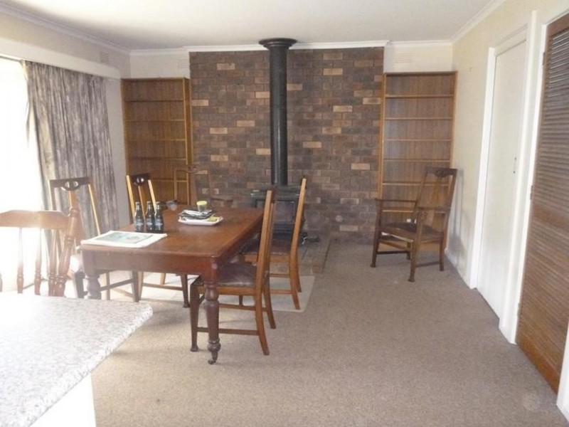 33 Officer-Upper Beaconsfield Road, Officer VIC 3809