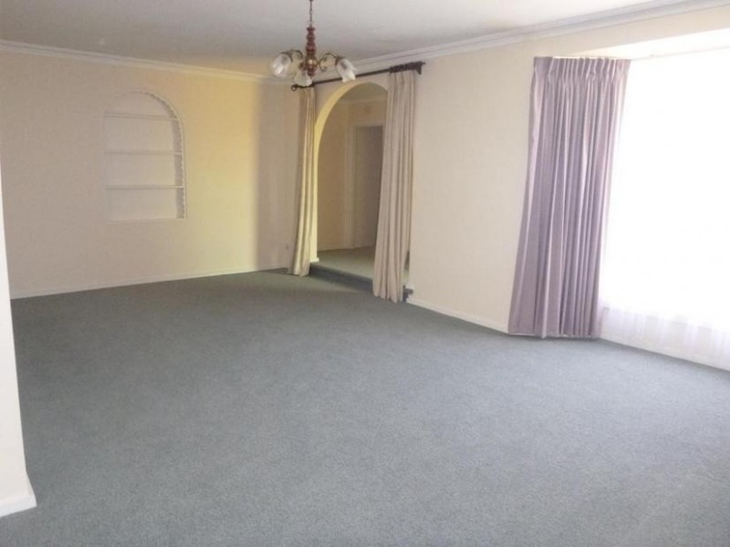 33 Officer-Upper Beaconsfield Road, Officer VIC 3809