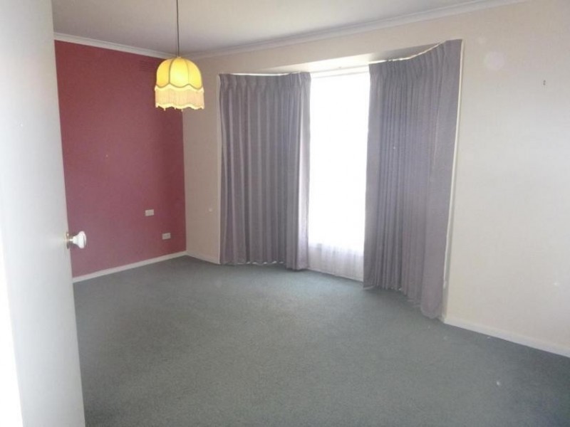 33 Officer-Upper Beaconsfield Road, Officer VIC 3809