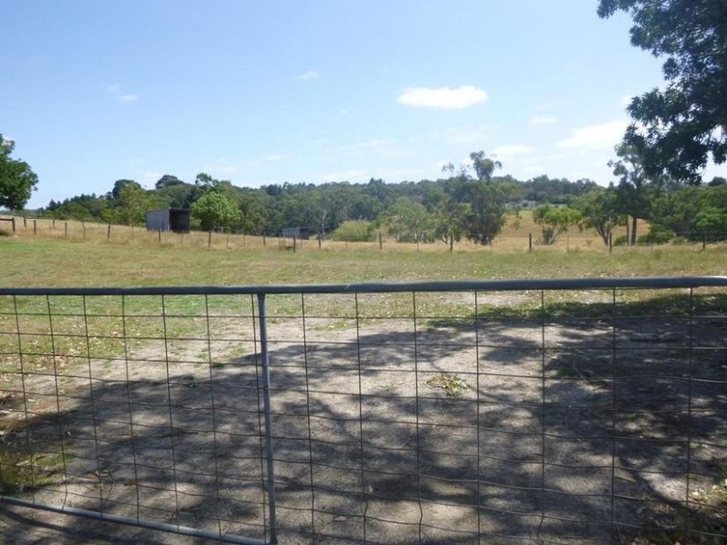 33 Officer-Upper Beaconsfield Road, Officer VIC 3809