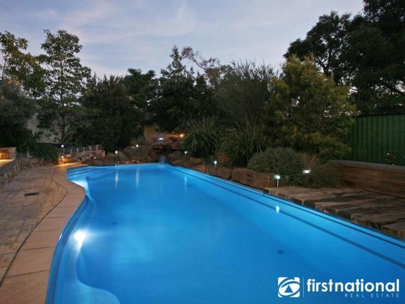 9 Natren Court, Berwick VIC 3806