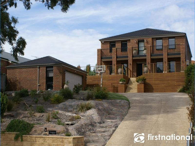 24 Royal Crescent, Beaconsfield VIC 3807