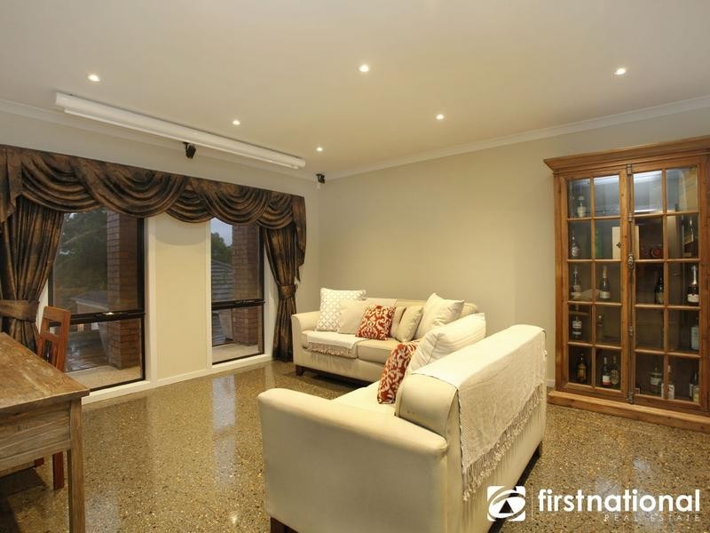 24 Royal Crescent, Beaconsfield VIC 3807