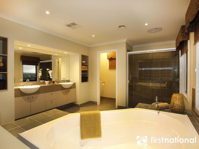 24 Royal Crescent, Beaconsfield VIC 3807