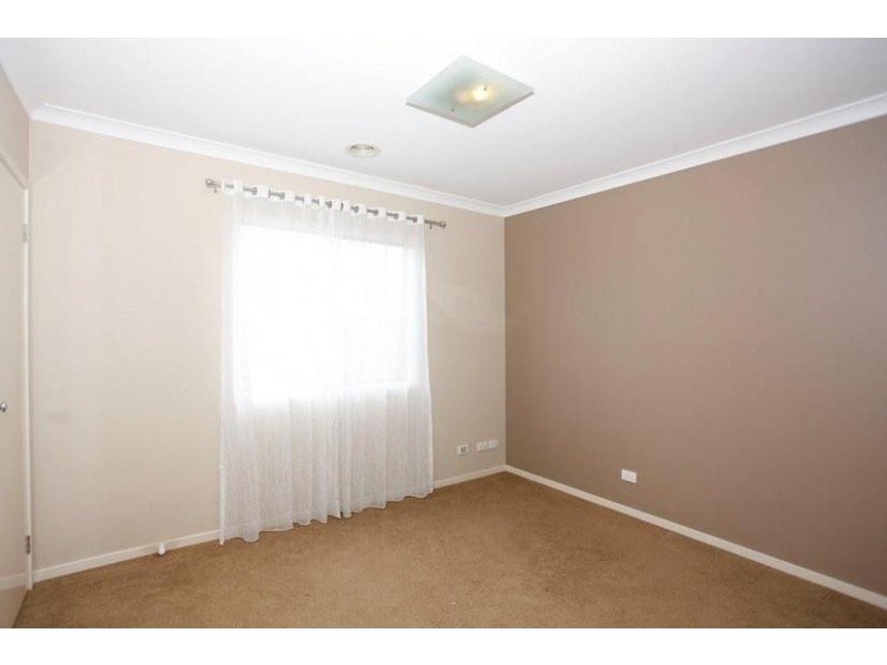 24 Chase Boulevard, Berwick VIC 3806