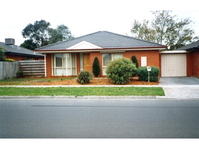 1/2 Shiraz Crescent, Narre Warren VIC 3805