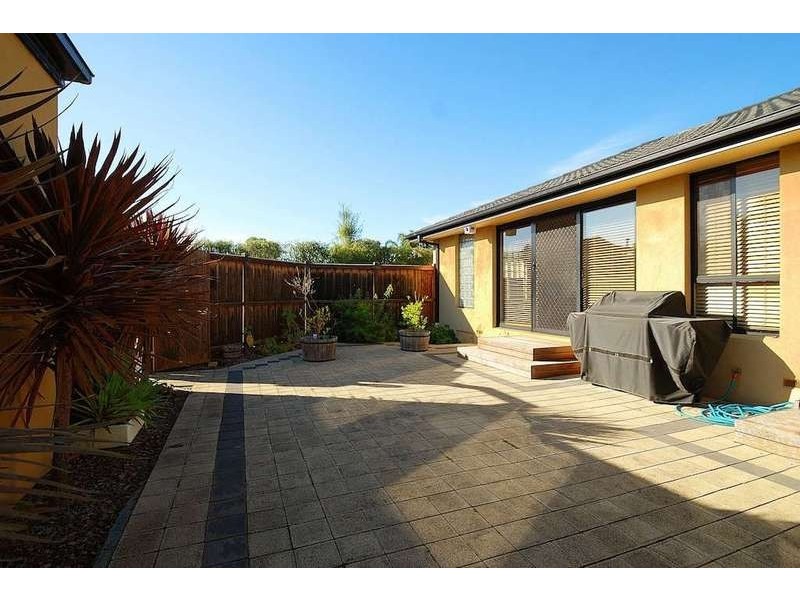 1/6 Western Way, Narre Warren VIC 3805