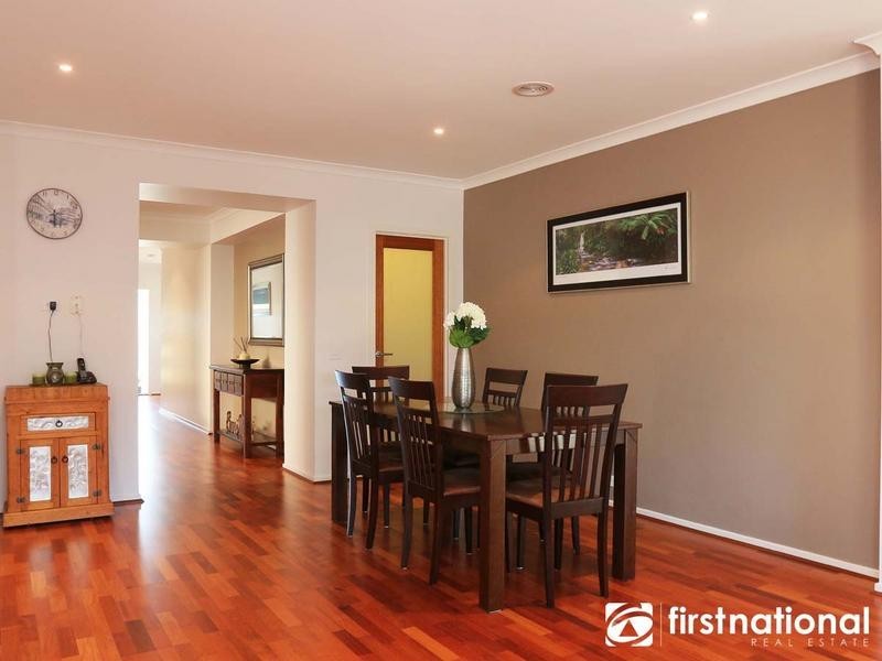 30 Hackney Circuit, Clyde North VIC 3978