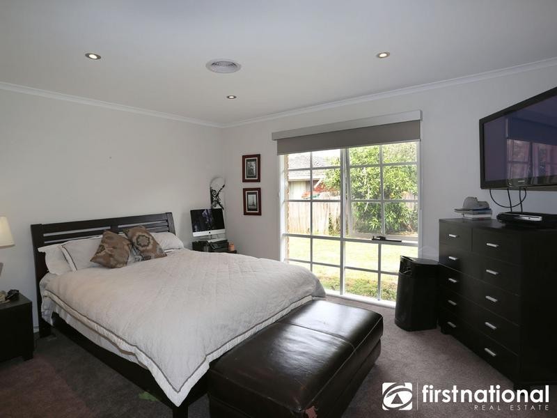 4 Reginald Close, Berwick VIC 3806