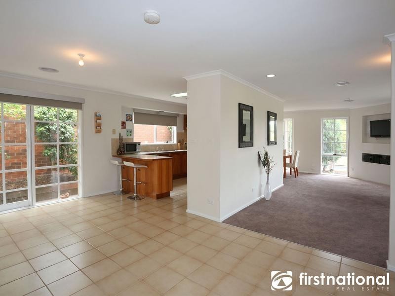 4 Reginald Close, Berwick VIC 3806
