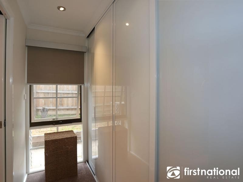 4 Reginald Close, Berwick VIC 3806