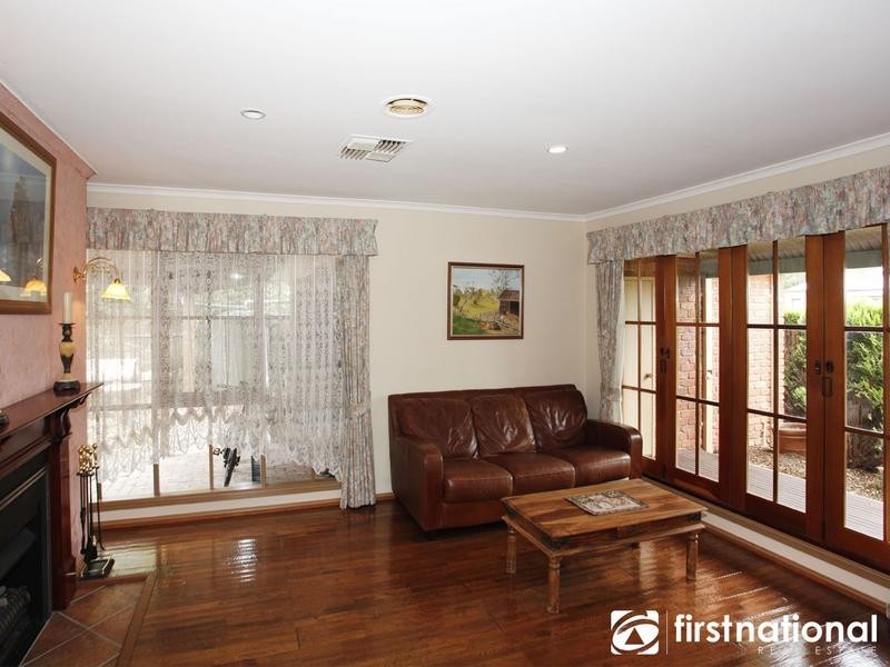 113 Earlsfield Drive, Berwick VIC 3806