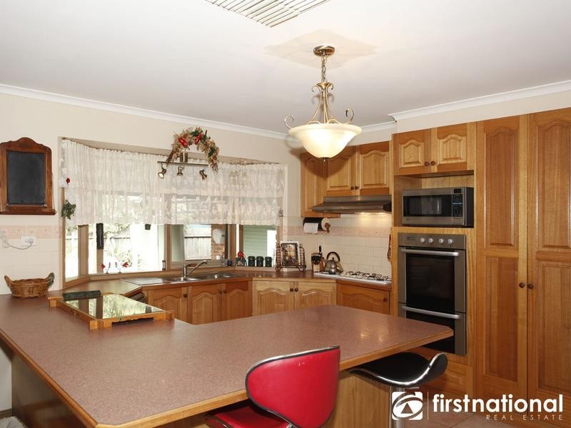 113 Earlsfield Drive, Berwick VIC 3806