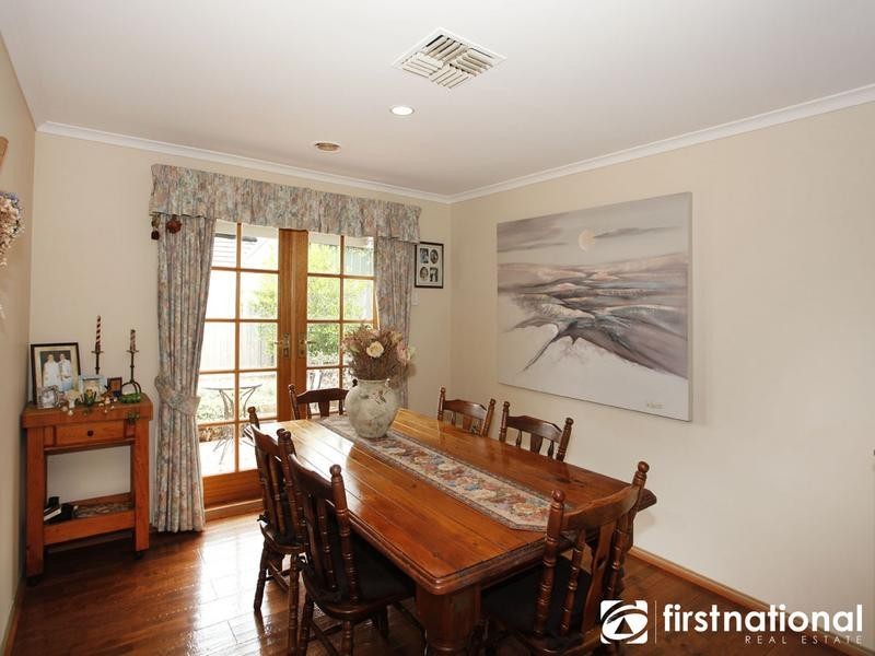 113 Earlsfield Drive, Berwick VIC 3806