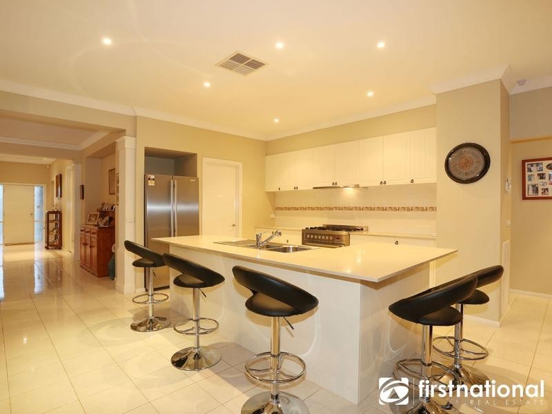 56 Banjo Paterson Drive, Pakenham VIC 3810