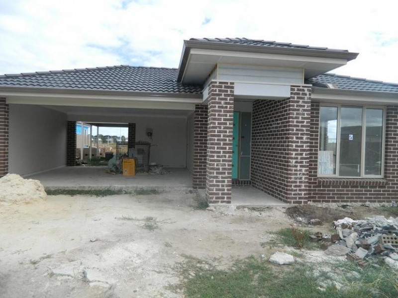 Lot 1828 Frankland Street, Clyde North VIC 3978