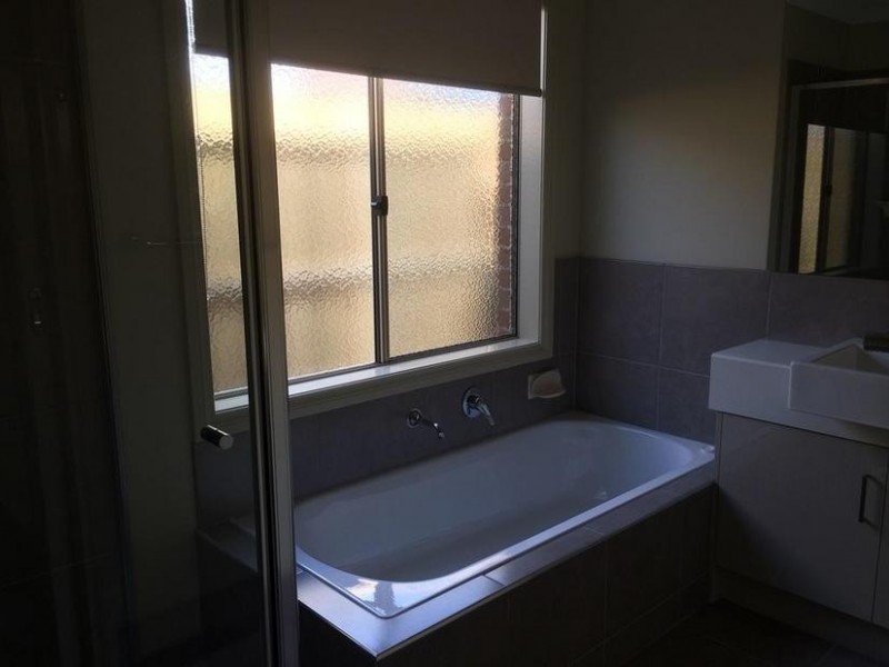 15 Cerise Street, Officer VIC 3809