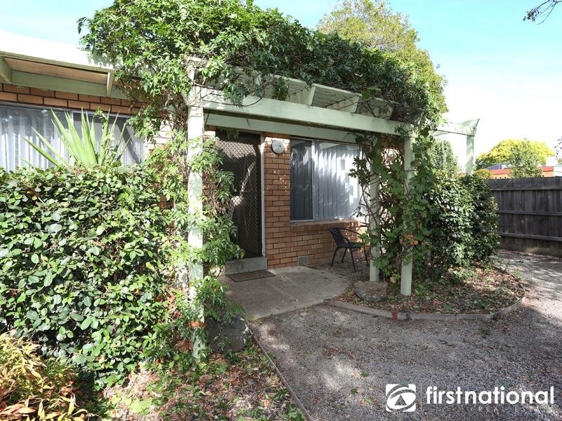 4/7 Manuka Road, Berwick VIC 3806