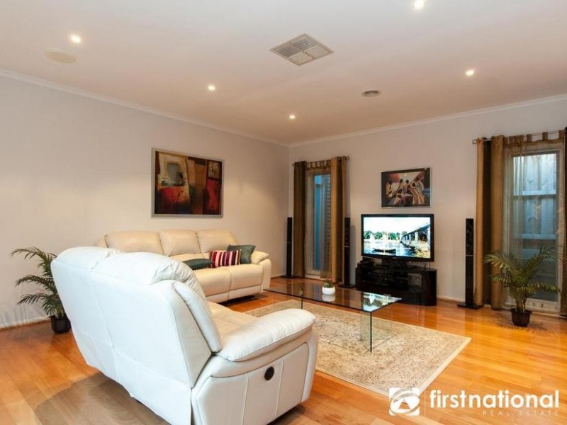 2 Bron-Y-Aur Close, Berwick VIC 3806