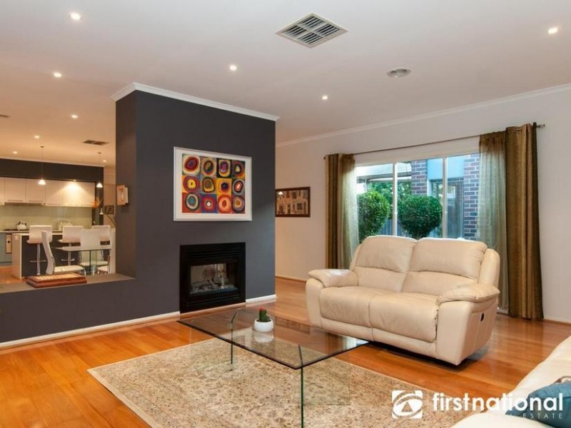 2 Bron-Y-Aur Close, Berwick VIC 3806
