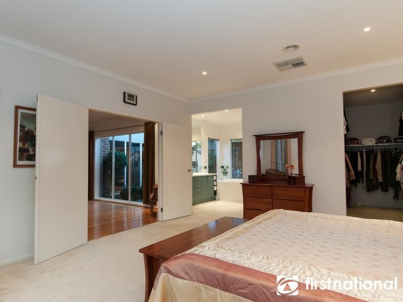 2 Bron-Y-Aur Close, Berwick VIC 3806