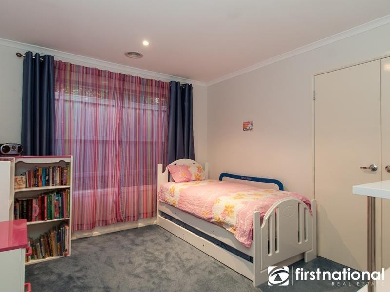 2 Bron-Y-Aur Close, Berwick VIC 3806