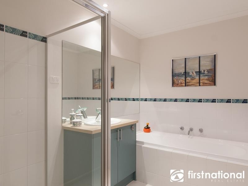 2 Bron-Y-Aur Close, Berwick VIC 3806