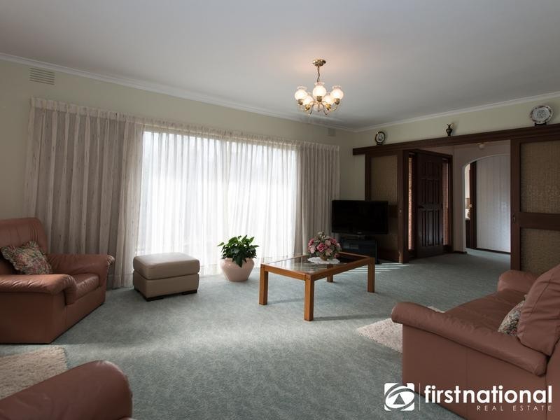 26 Outlook Drive, Berwick VIC 3806