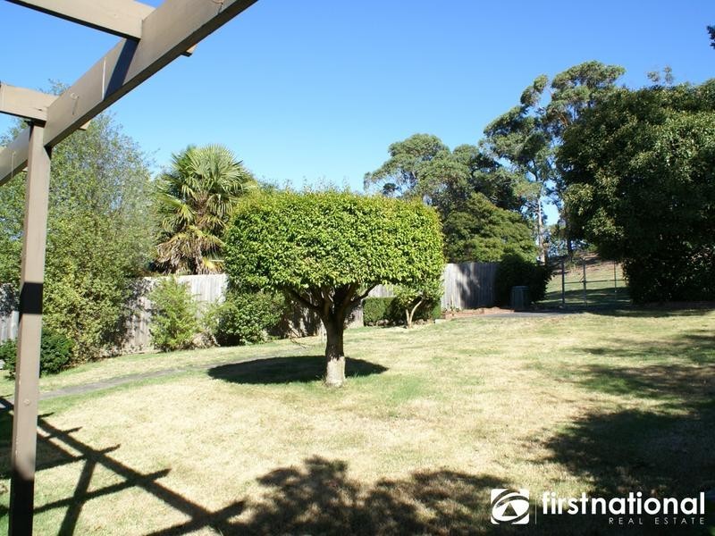26 Outlook Drive, Berwick VIC 3806