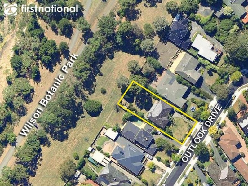 26 Outlook Drive, Berwick VIC 3806