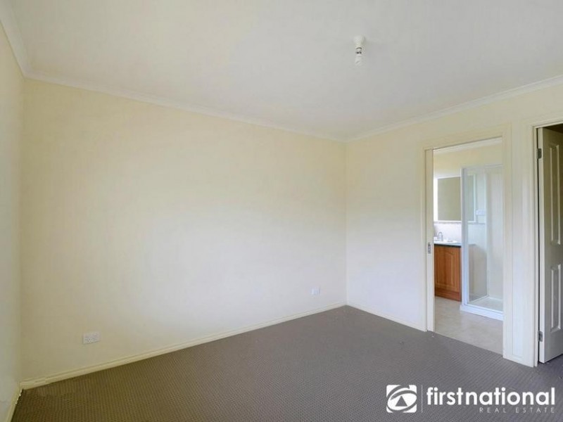 9 Torre Road, Pakenham VIC 3810