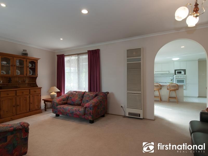 21 Kelburn Road, Berwick VIC 3806