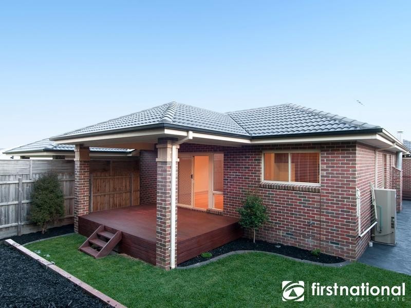 66 Fairholme Boulevard, Berwick VIC 3806