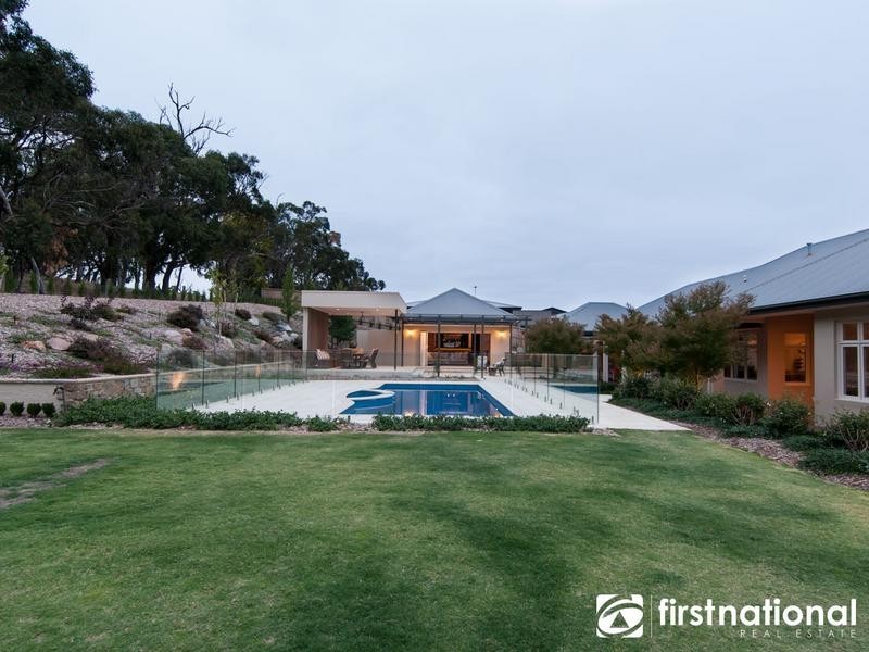 10 Connassidy Close, Beaconsfield VIC 3807