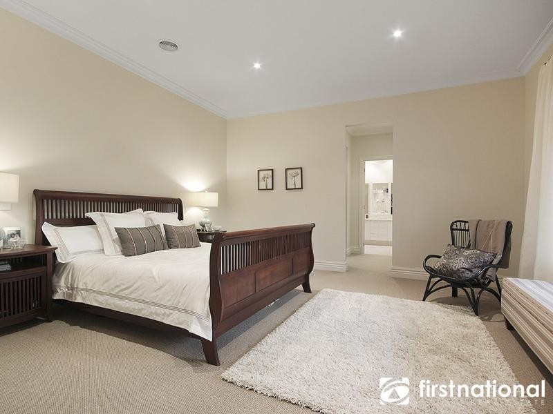 10 Connassidy Close, Beaconsfield VIC 3807