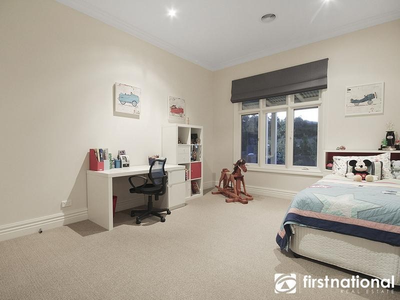 10 Connassidy Close, Beaconsfield VIC 3807