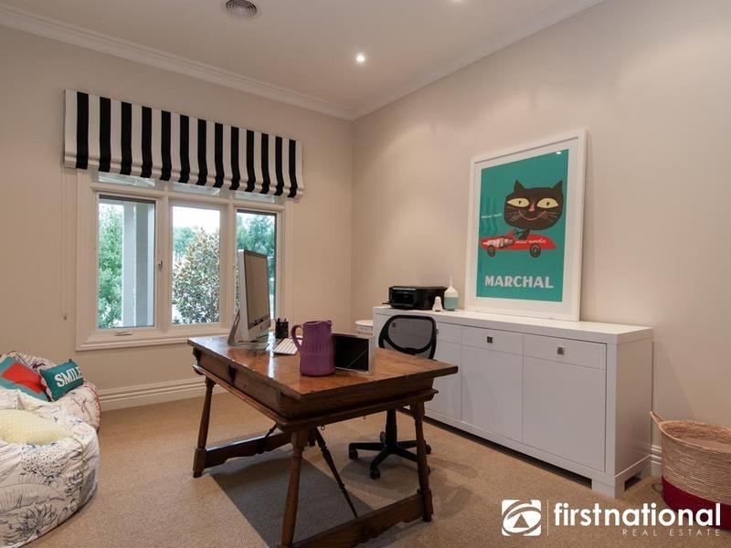 10 Connassidy Close, Beaconsfield VIC 3807