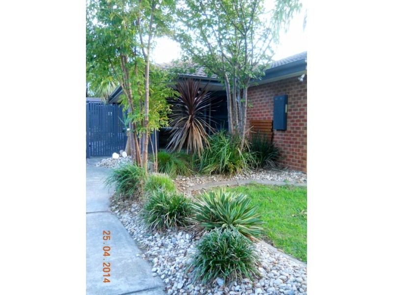 12 Hillman Court, Berwick VIC 3806
