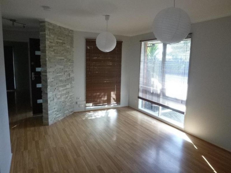 12 Hillman Court, Berwick VIC 3806