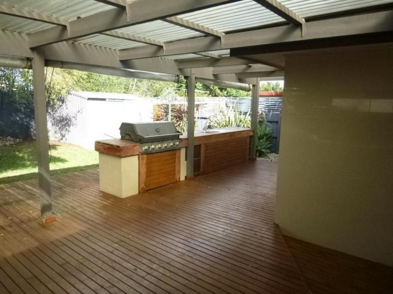 12 Hillman Court, Berwick VIC 3806