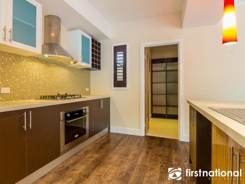 6 Ascent Drive, Cranbourne North VIC 3977