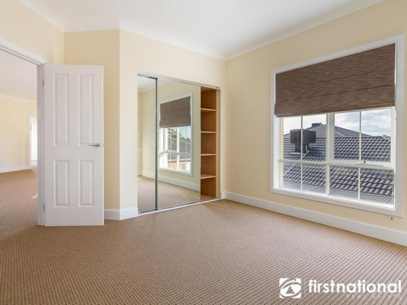 6 Ascent Drive, Cranbourne North VIC 3977