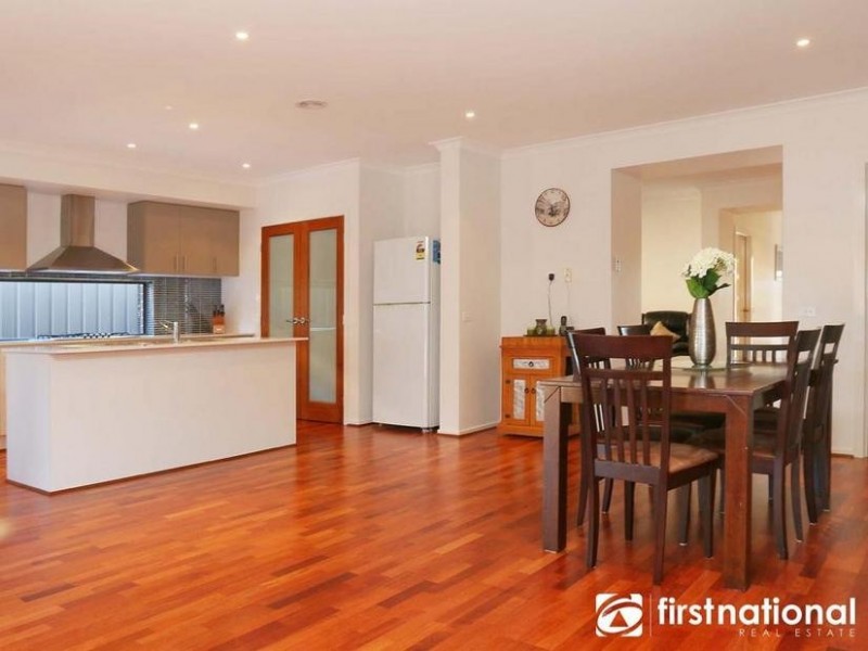 30 Hackney Circuit, Clyde North VIC 3978