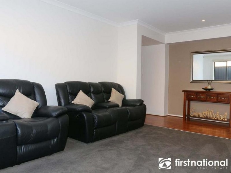 30 Hackney Circuit, Clyde North VIC 3978