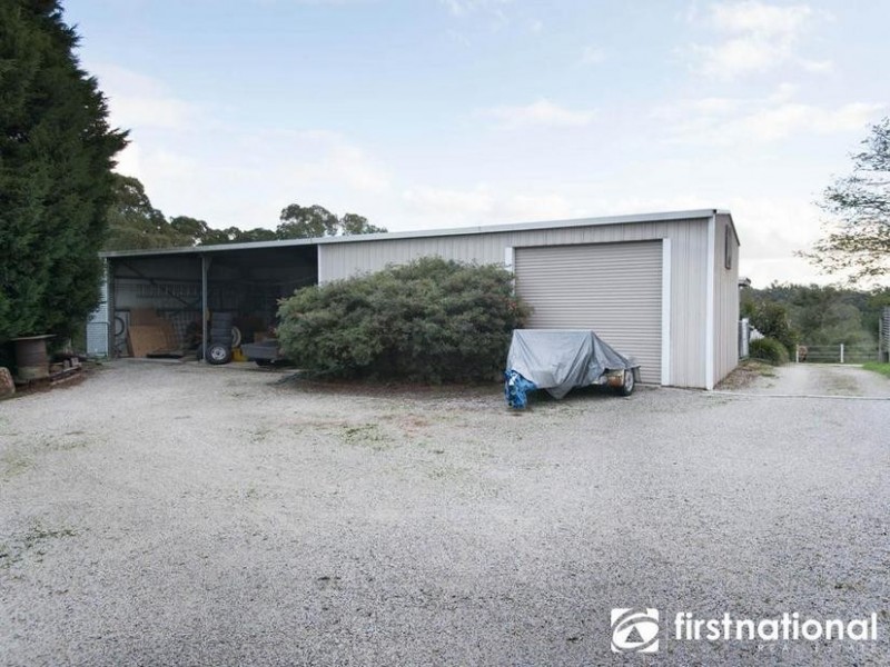 30 Beaconsfield-Emerald Road, Dewhurst VIC 3808