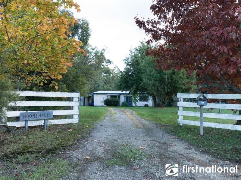 30 Beaconsfield-Emerald Road, Dewhurst VIC 3808